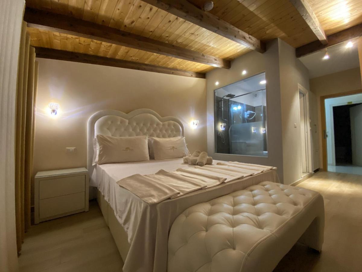 Center Park Hotel Velipoja Kültér fotó